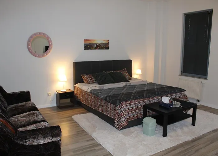 Проживание в семье Cozy And Comfortable Private